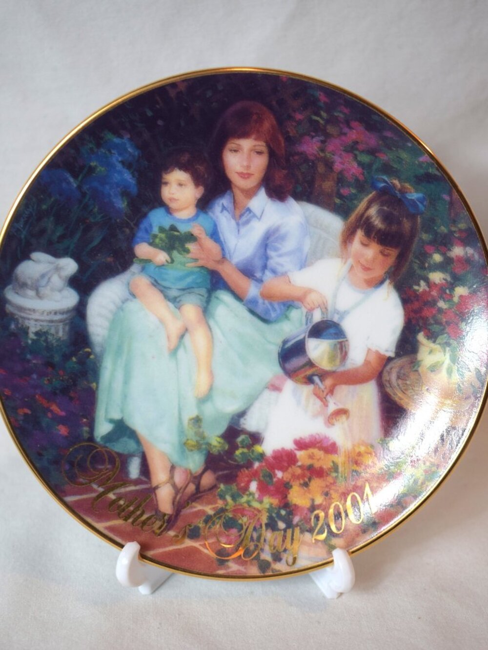 Vintage Avon 2001 Blossoms Of Love Mother's Day Plate